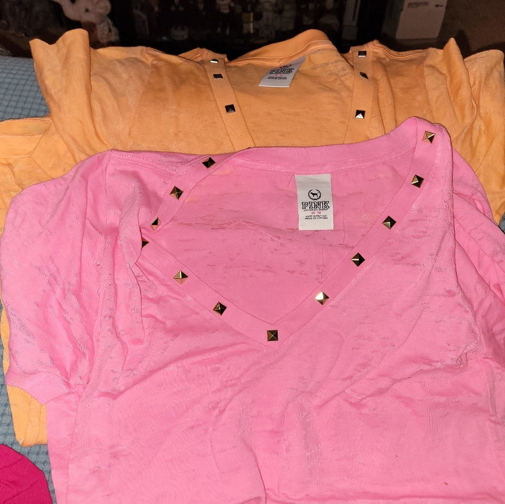 VS PINK & one AE tee size M LOT